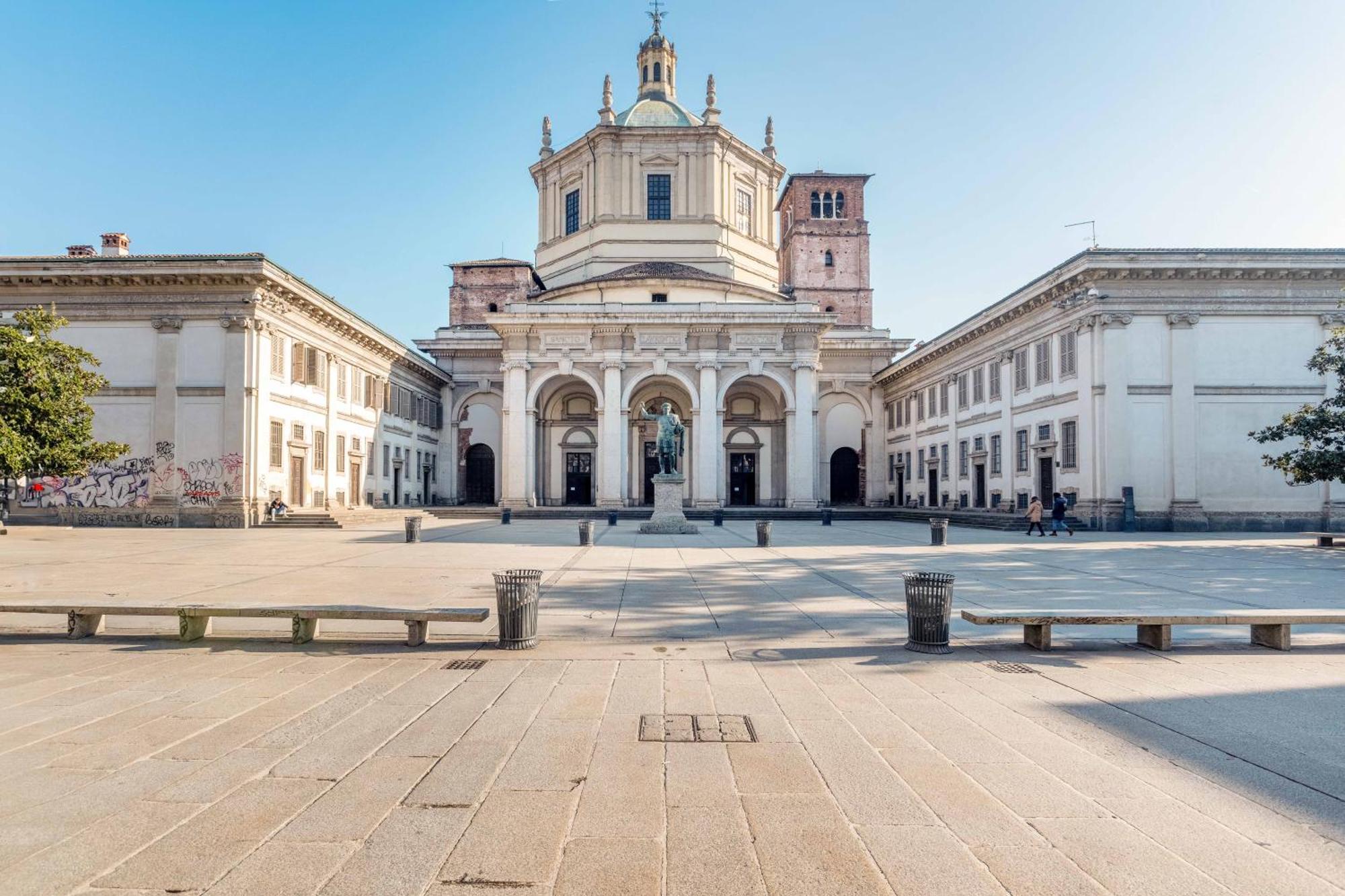 One Bedroom Apartment With Terrace Near Duomo Milán Exterior foto